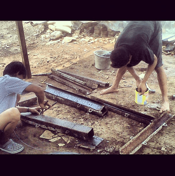 Persiapan pemasangan cetakan pondasi mini pile 