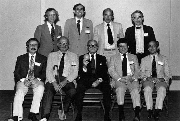 Front row, from left to right: Frank Gehry, Charles Moore, Philip Johnson, Stanley Tigerman, and Robert A.M. Stern. Back row, from left to right: Michael Graves, Cesar Pelli, Charles Gwathmey, and Peter Eisenman. Philip Johnson’s AIA Gold Medal acceptance, pictured with his “kids,” Dallas, Texas, 1978. Image © Courtesy Tigerman McCurry Architects (http://www.archdaily.com/780433/interview-with-stanley-tigerman-in-chicago-id-much-rather-have-better-work-than-better-friends)