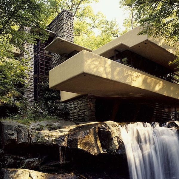 Overbudget, Kritis, dan&nbsp;Tumbuh