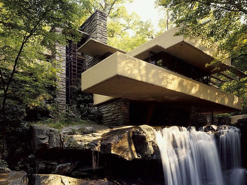 Overbudget, Kritis, dan&nbsp;Tumbuh